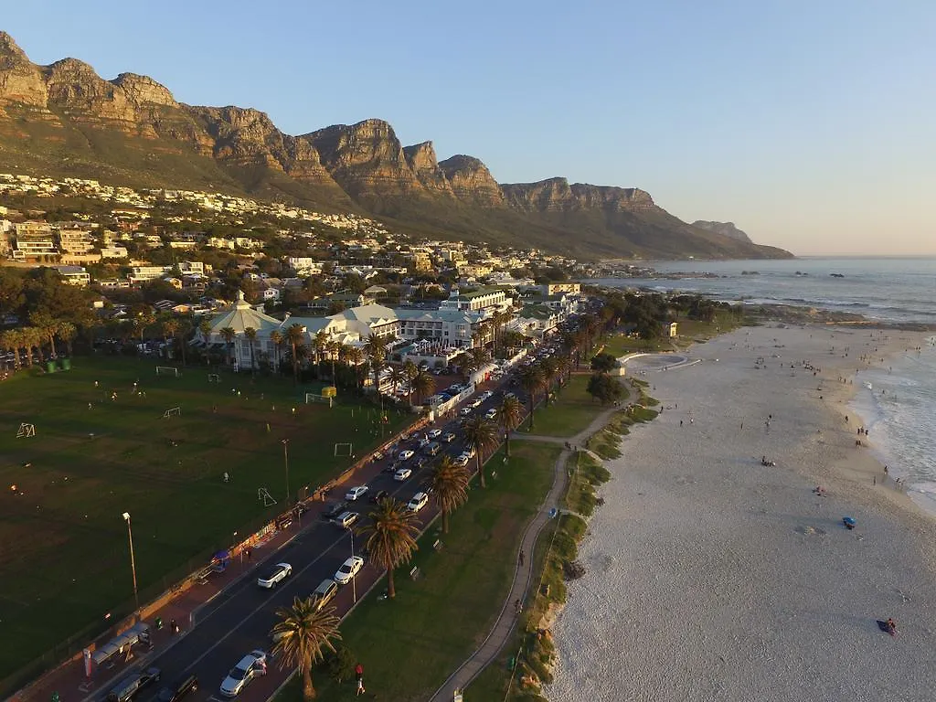 Glen Beach Villas-Apartment Cape Town