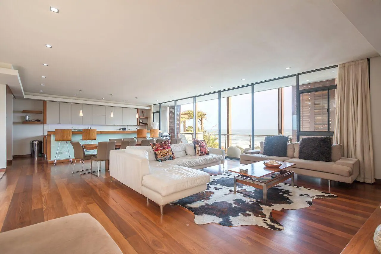 Apartment Glen Beach Villas-Apartment Cape Town