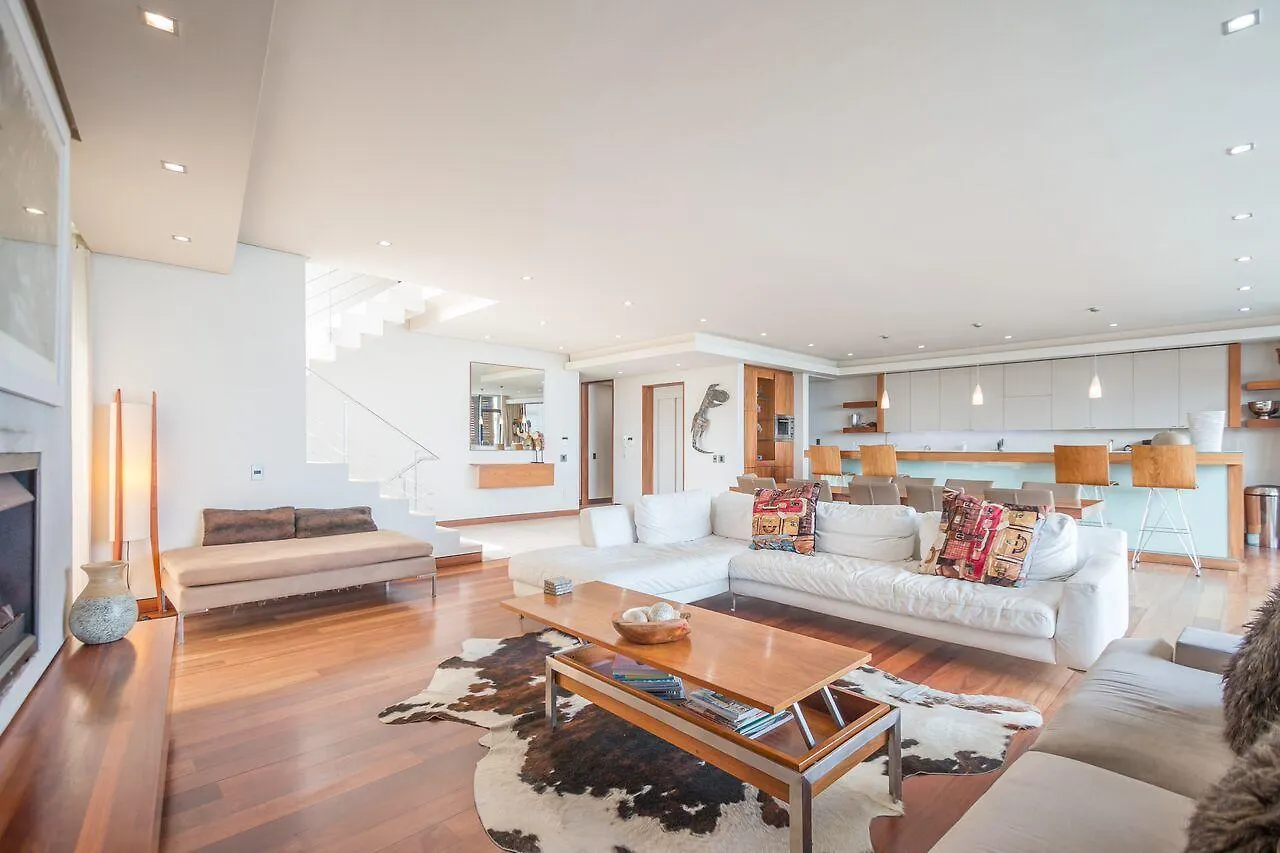 Apartment Glen Beach Villas-Apartment Cape Town